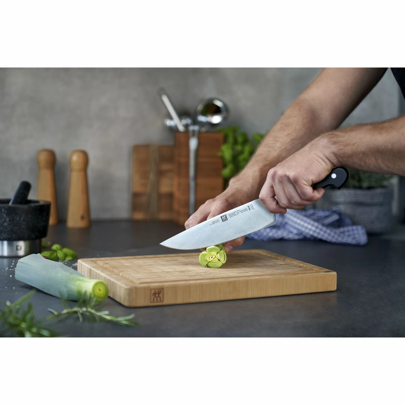 Brand new π ZWILLING Pro 3-pc, Starter Knife Set π - Image 5