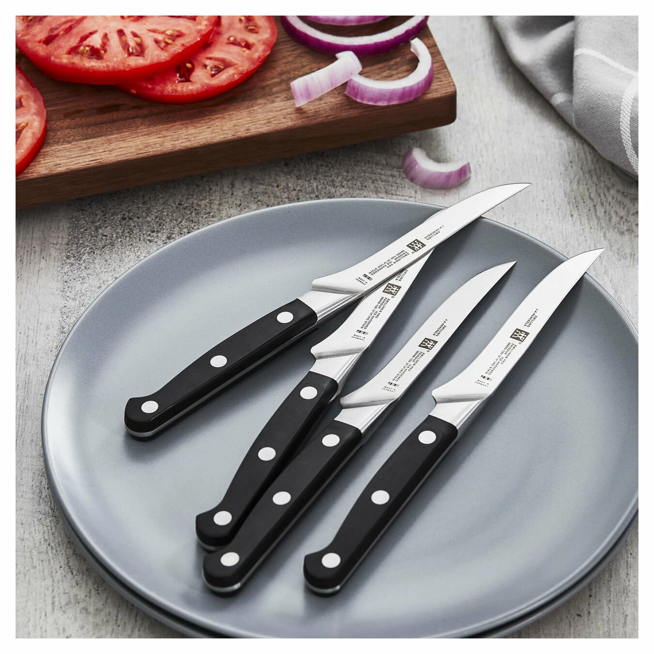 Coupon β¨ ZWILLING Pro 4-pc, Steak Knife Set π - Image 5
